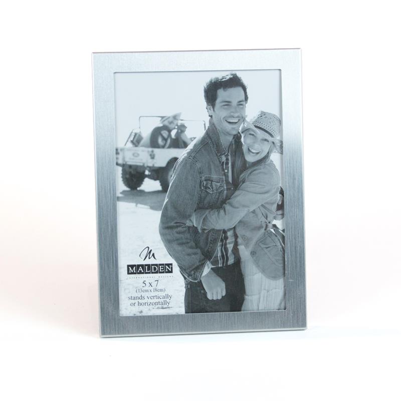 Malden 5x7 silverplate photo frame - 269-57