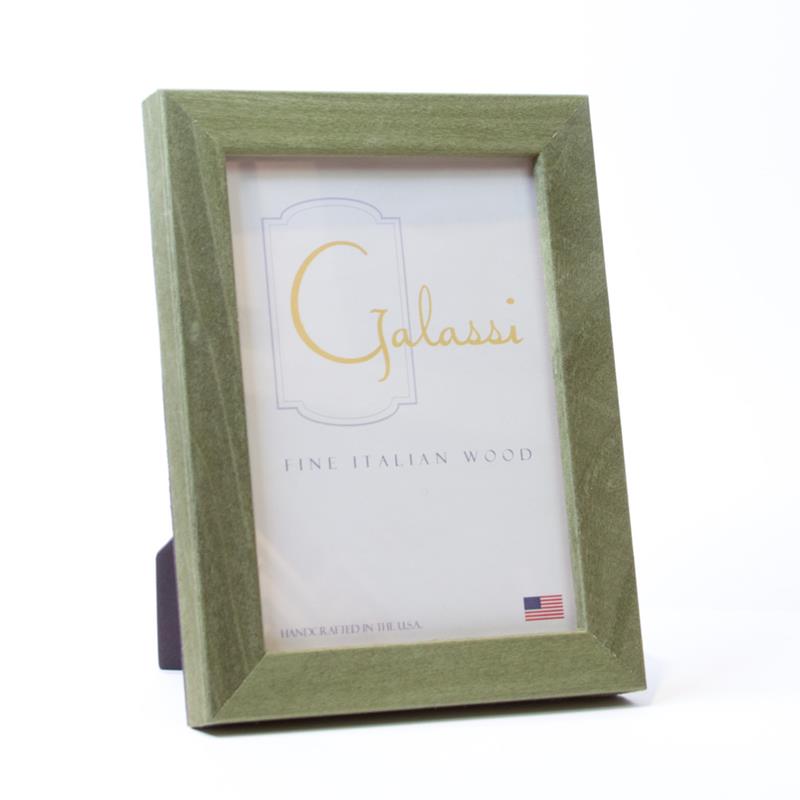 F.G. Galassi Cottage Green 5x7 wood ready made picture frame - style 41457 at Frame It / Waban Gallery